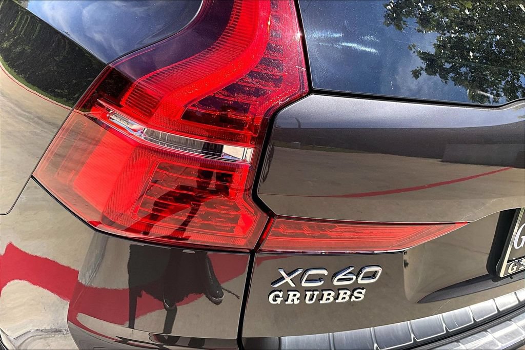 Used 2023 Volvo XC60 B5 Ultimate w/ Climate Package FWD image 40