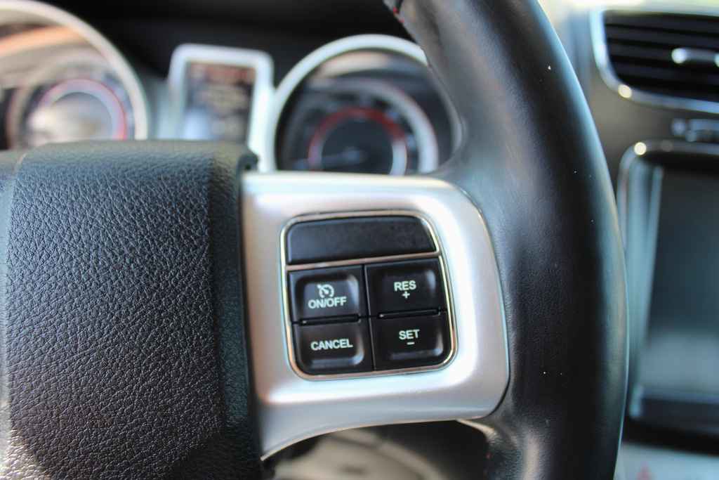 Used 2019 Dodge Journey GT image 18