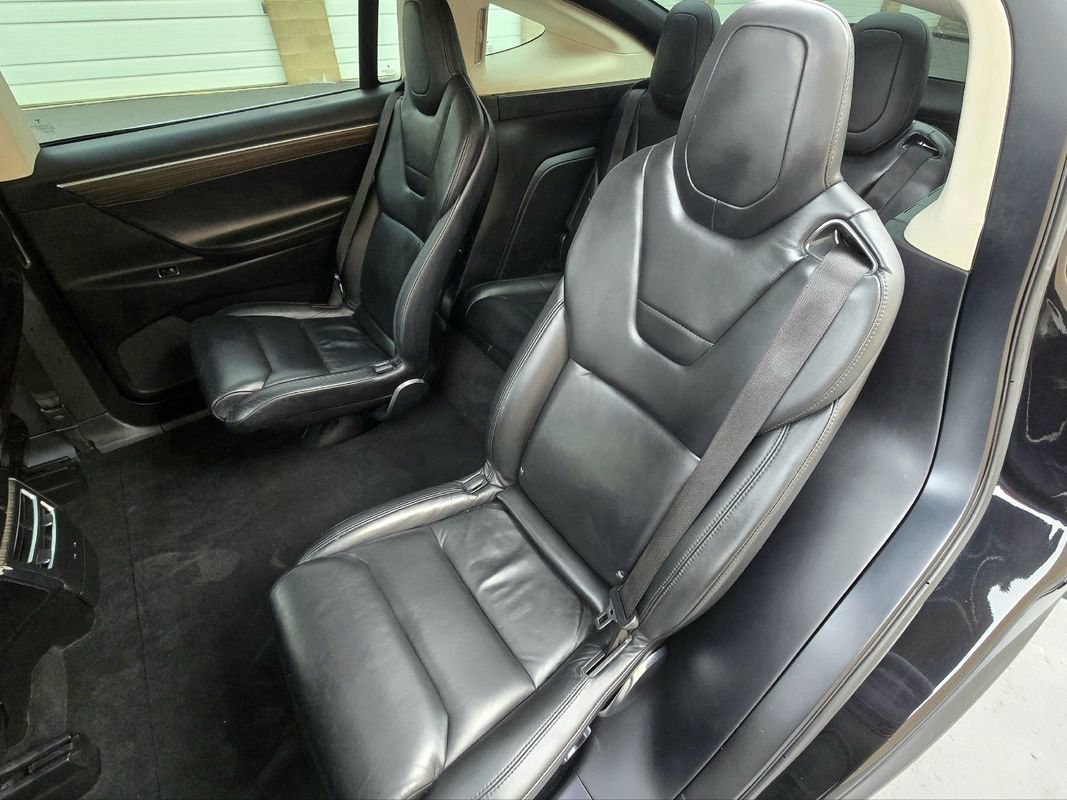 Used 2016 Tesla Model X 90D AWD/4WD image 28