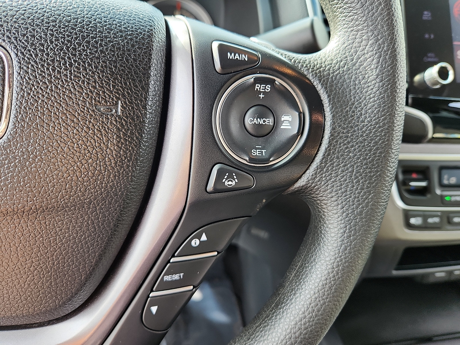 Used 2023 Honda Ridgeline Sport image 22