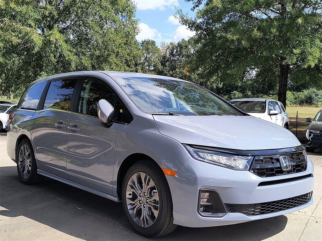 New 2026 Honda Odyssey Touring image 6