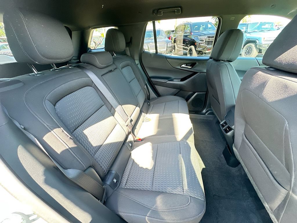 Certified 2026 Chevrolet Equinox LT w/ Safety and Technology Package FWD image 25