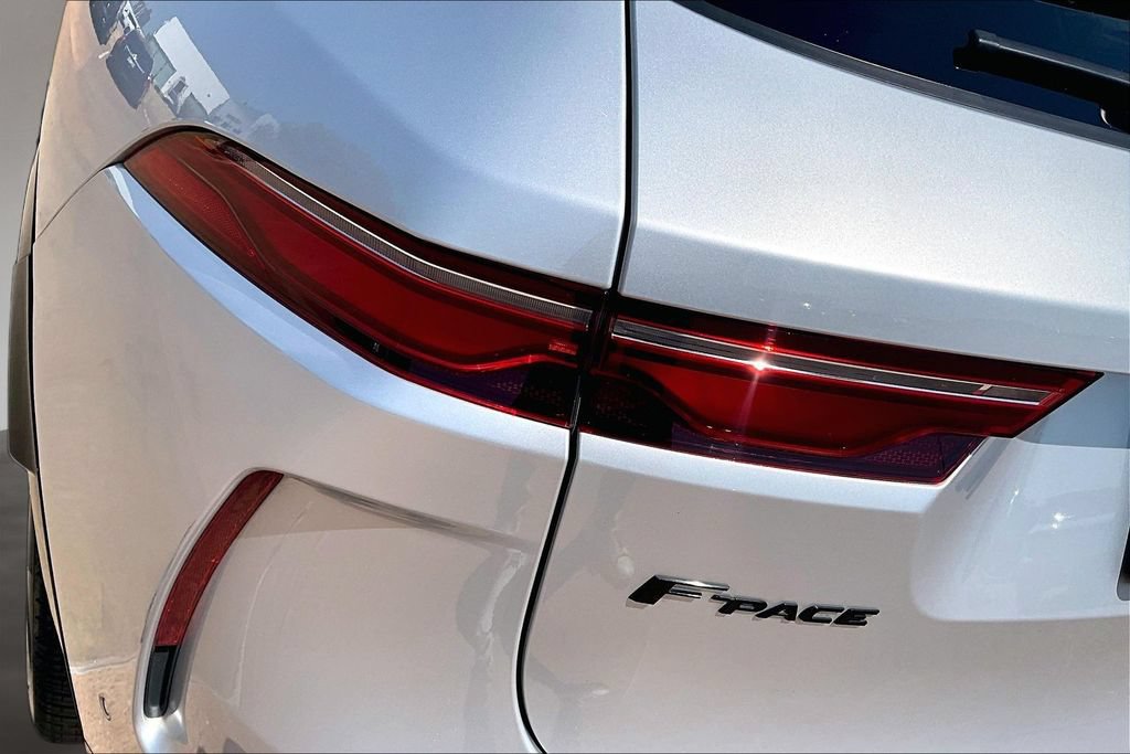 Used 2022 Jaguar F-PACE SVR AWD/4WD image 30