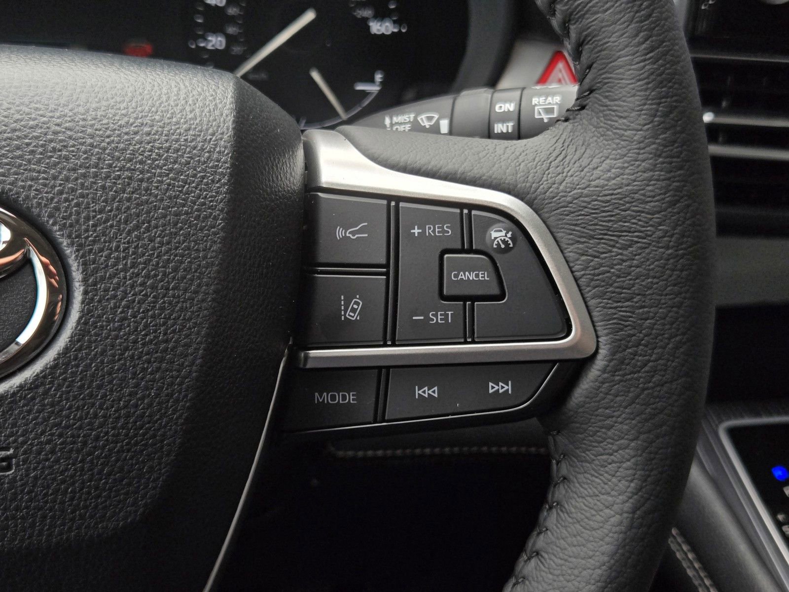 Certified 2026 Toyota Sienna XLE image 20