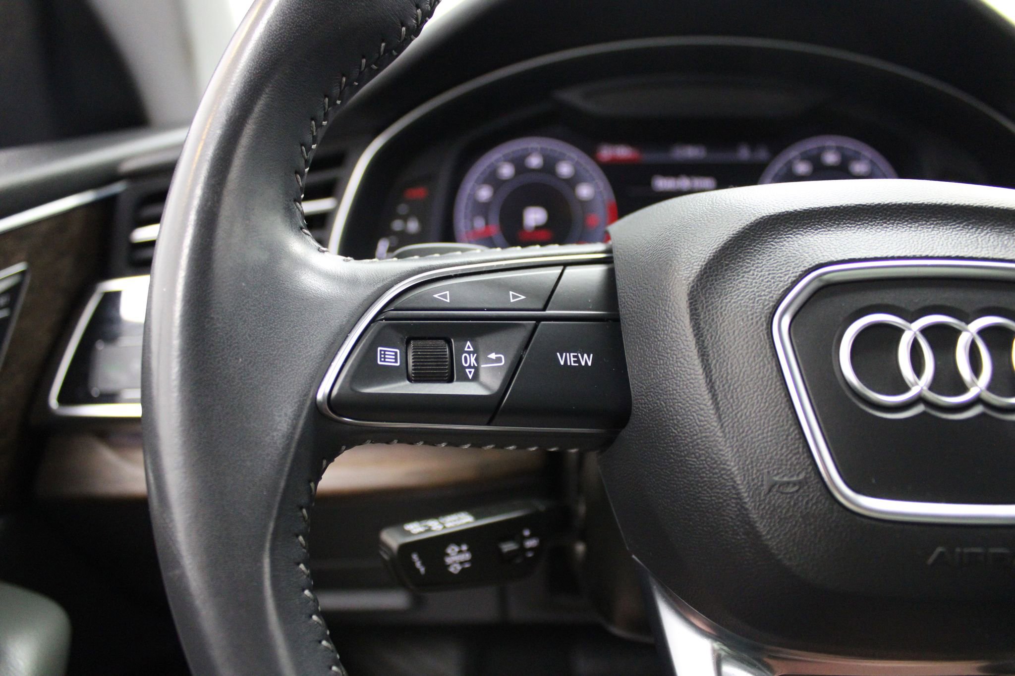 Used 2020 Audi Q8 Premium Plus AWD/4WD image 41