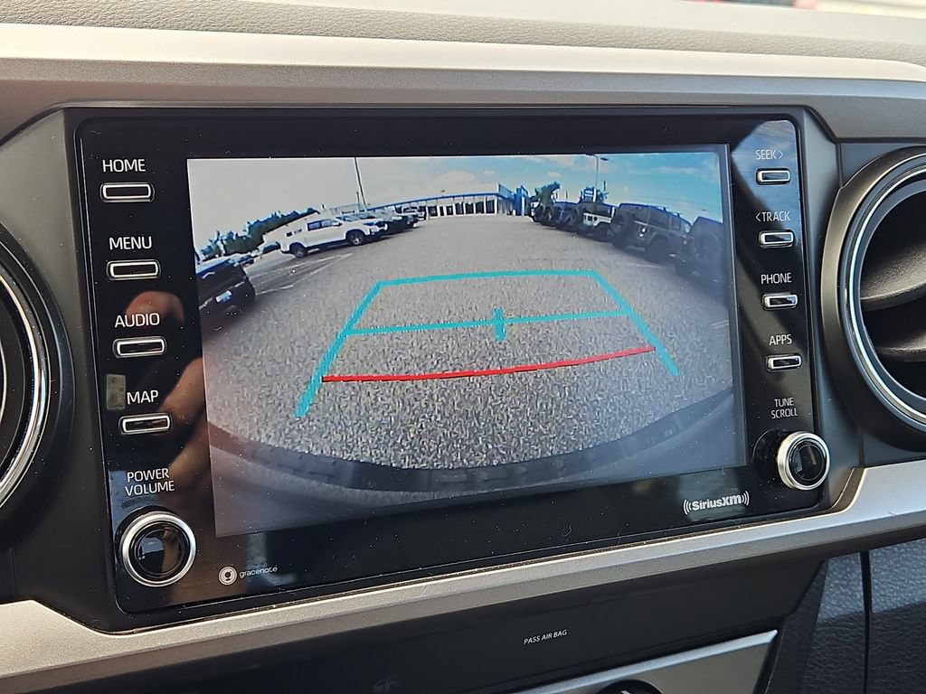 Used 2020 Toyota Tacoma SR5 AWD/4WD image 15