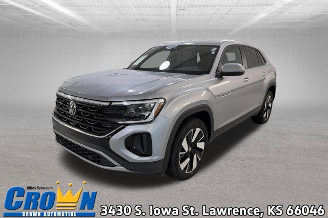 Certified 2026 Volkswagen Atlas Cross Sport SE AWD/4WD image 1