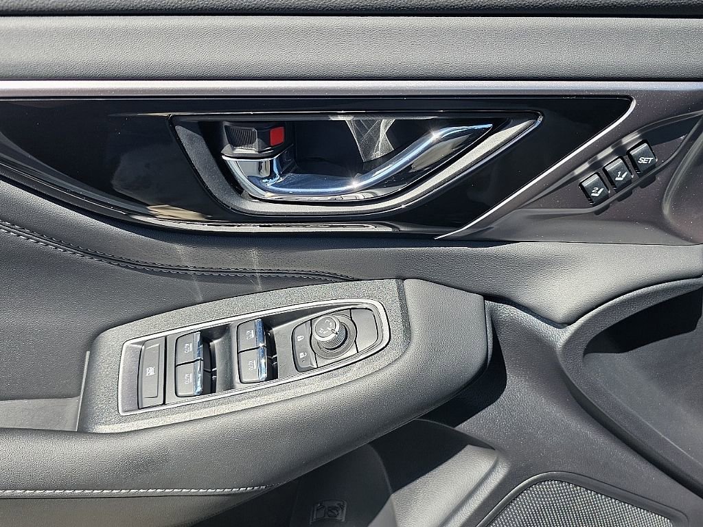 Certified 2025 Subaru Legacy Limited image 26