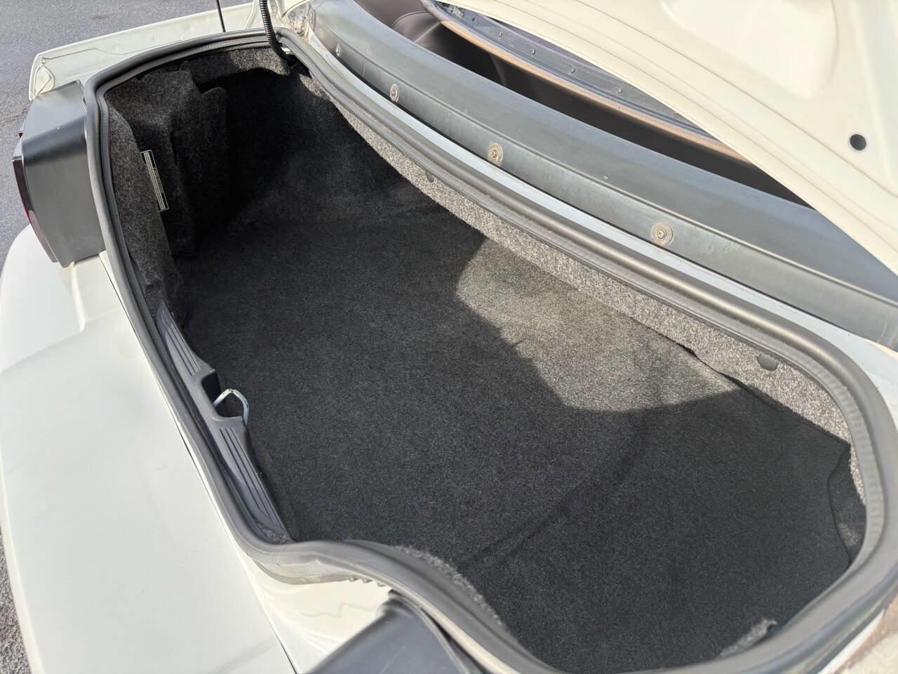 Used 2004 Ford Mustang Deluxe Convertible image 60