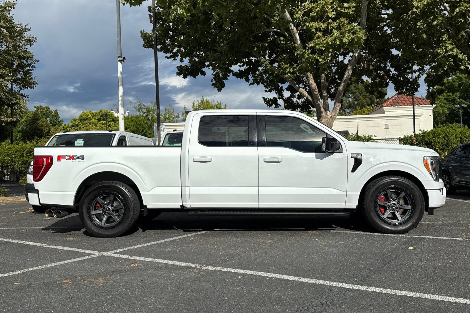 Used 2022 Ford F150 XLT w/ Equipment Group 302A High AWD/4WD image 3