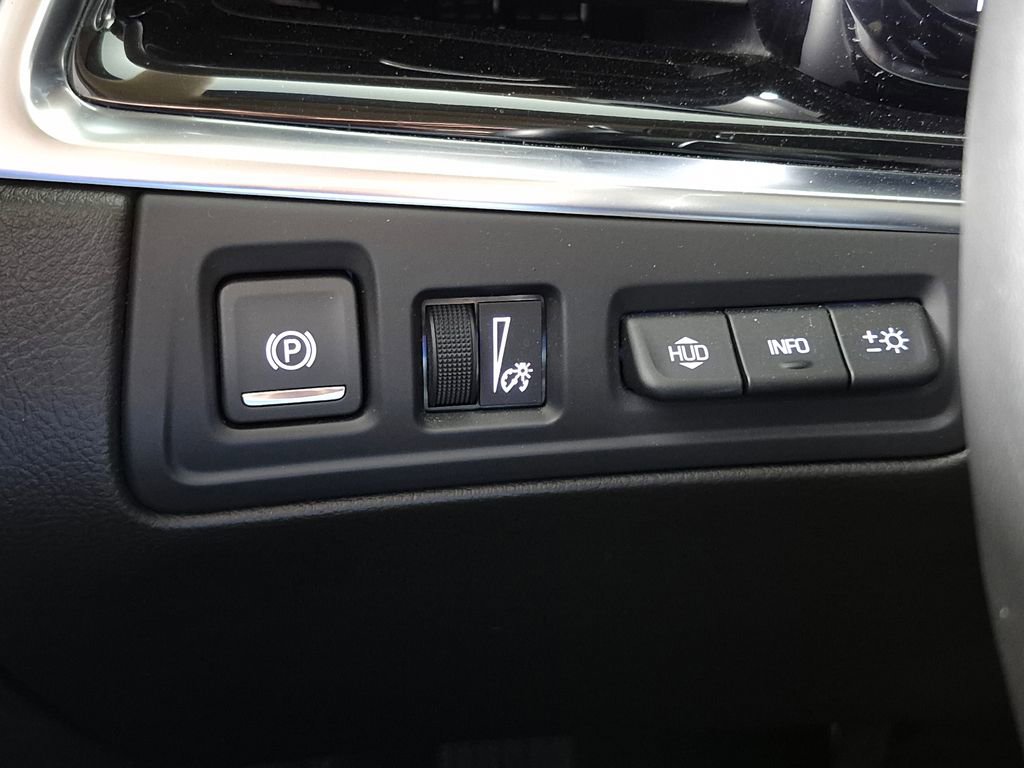 Used 2024 Cadillac XT6 Sport w/ Platinum Package image 16