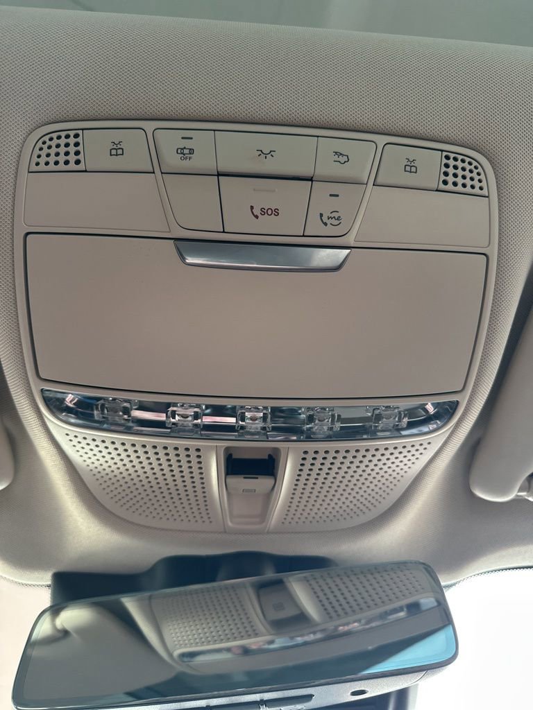 Used 2022 Mercedes-Benz GLC 300 4MATIC image 23