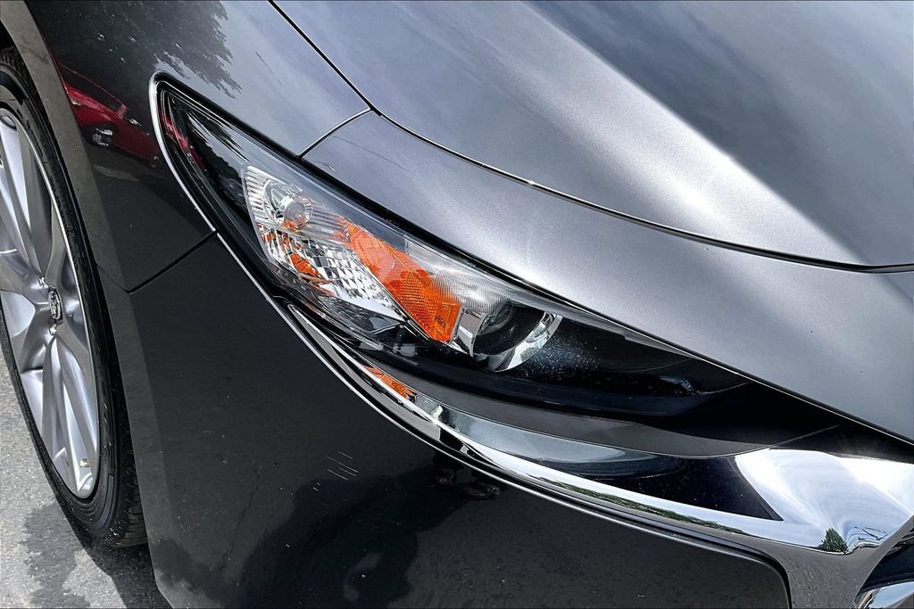 Used 2019 MAZDA MAZDA3 Sedan FWD image 27