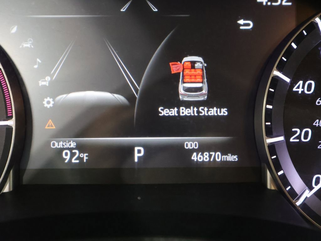 Used 2022 Toyota Highlander XLE AWD/4WD image 41
