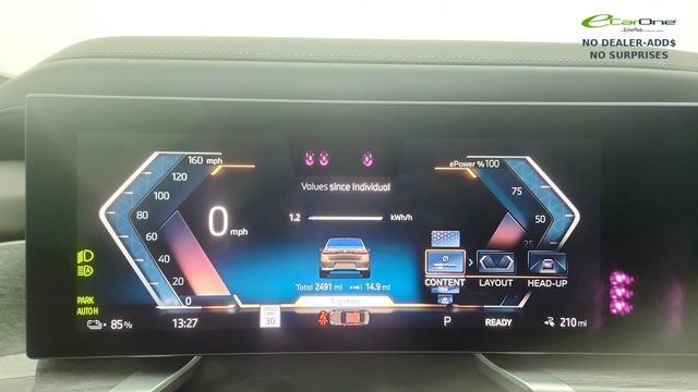 Used 2024 BMW i7 xDrive60 image 42