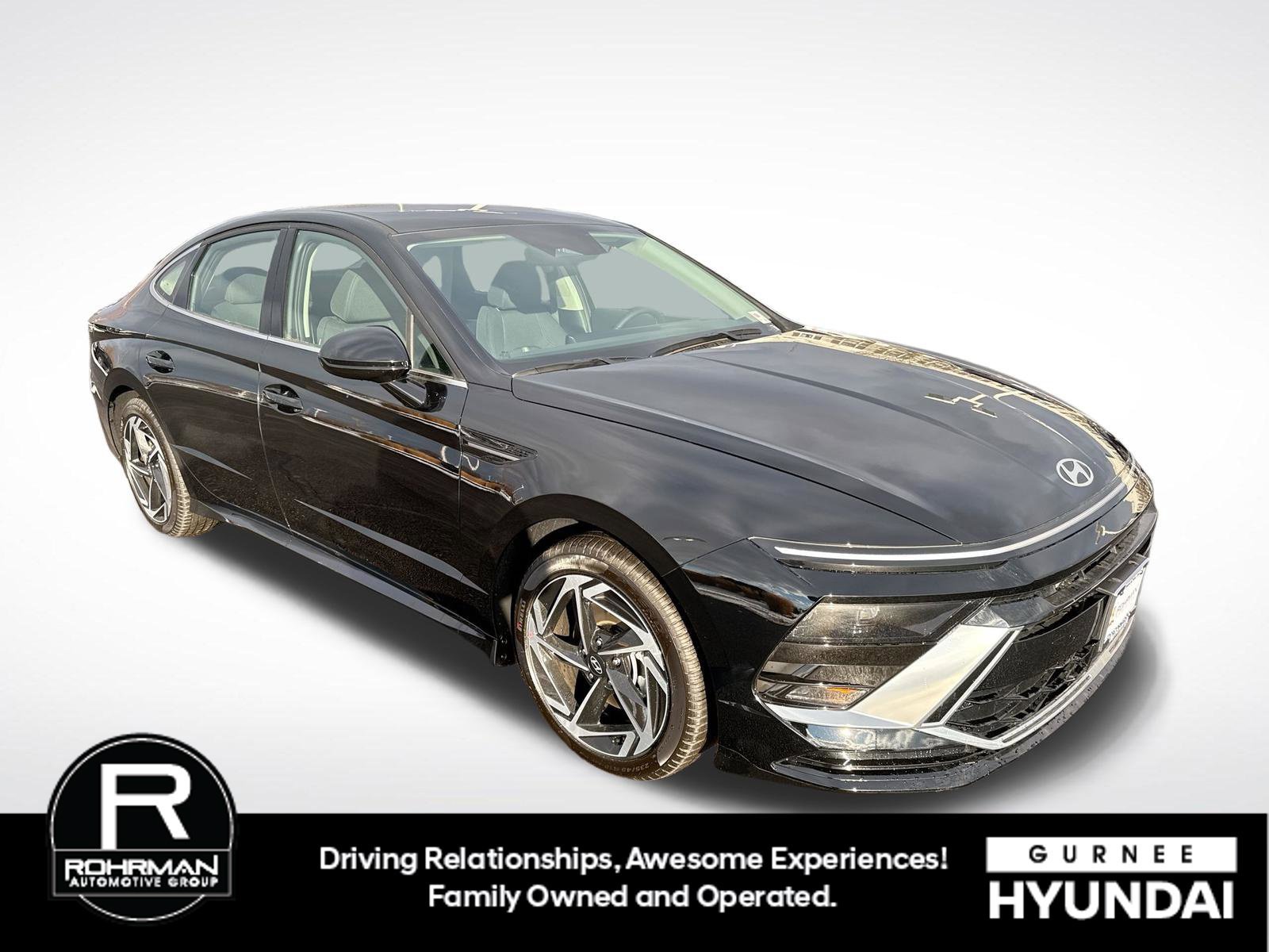 Used 2026 Hyundai Sonata SEL FWD image 2