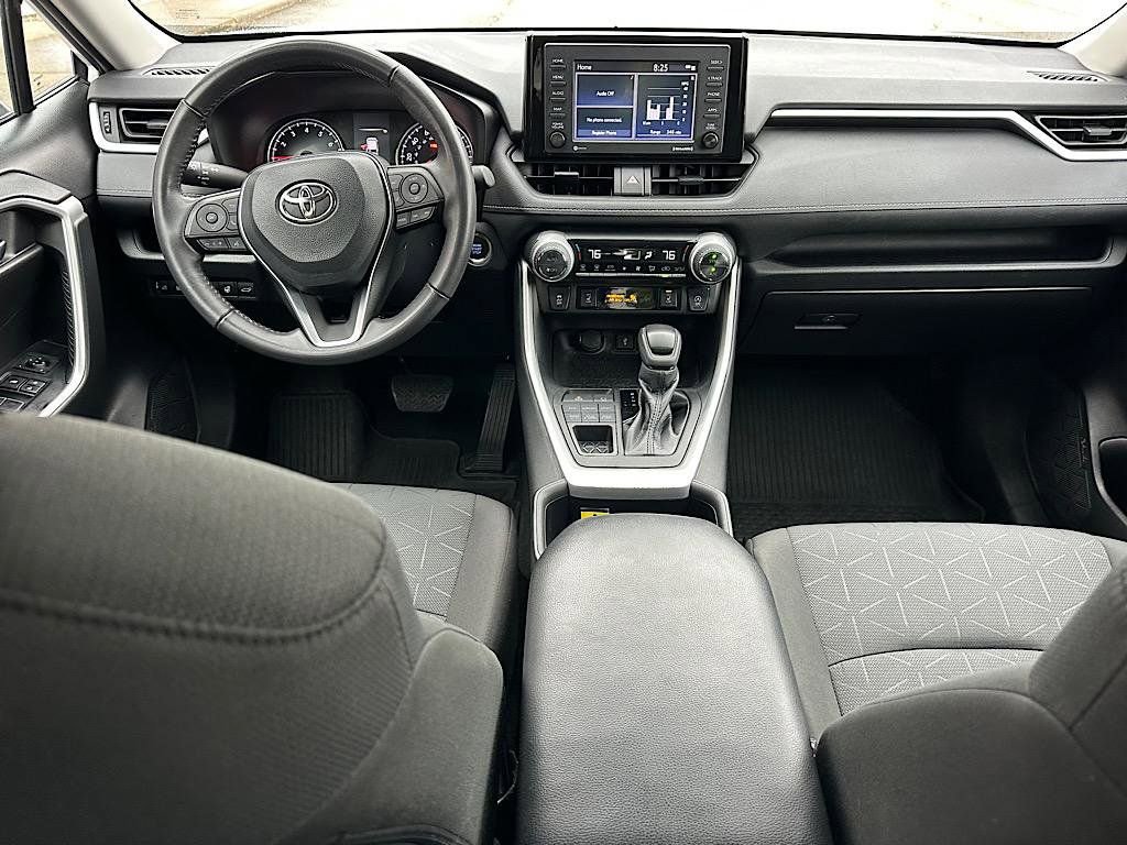 Certified 2022 Toyota RAV4 XLE w/ Convenience Package AWD/4WD image 17