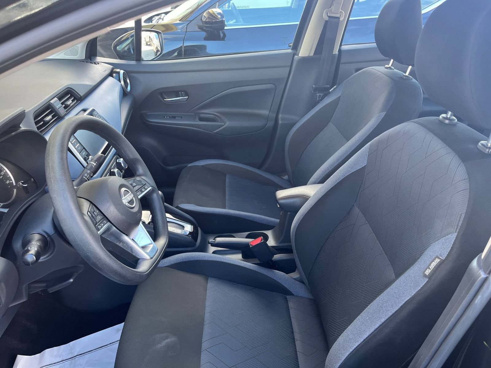 Used 2025 Nissan Versa SV FWD image 24