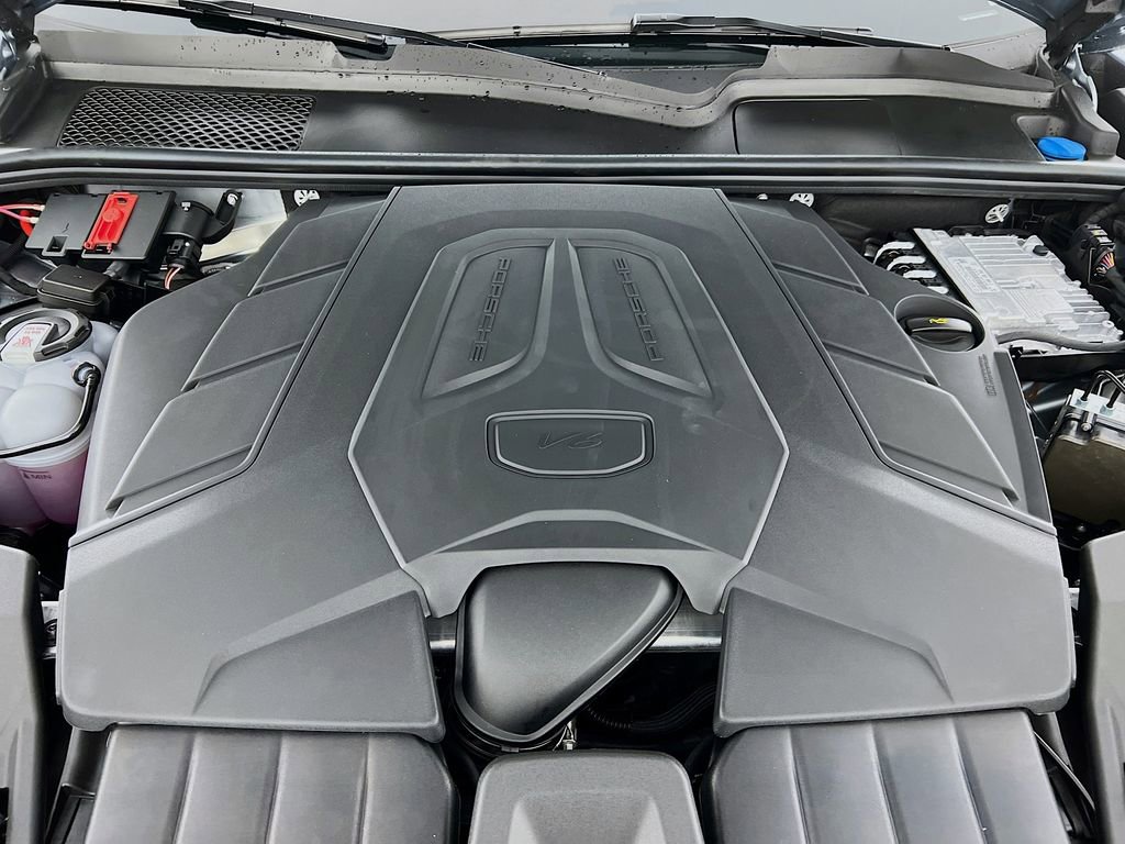 New 2026 Porsche Cayenne Base image 32