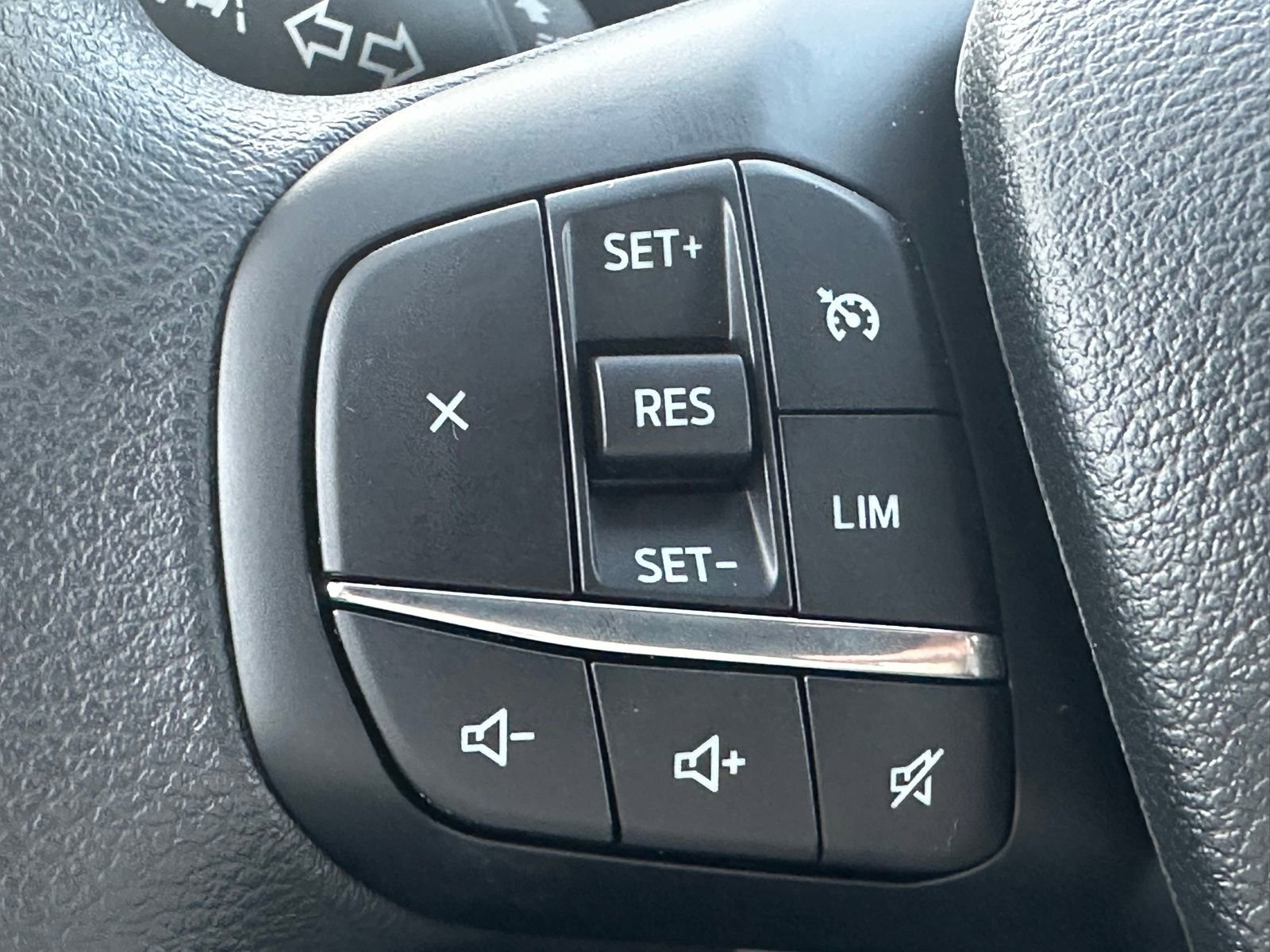 New 2025 Ford Transit 350 XLT RWD image 10