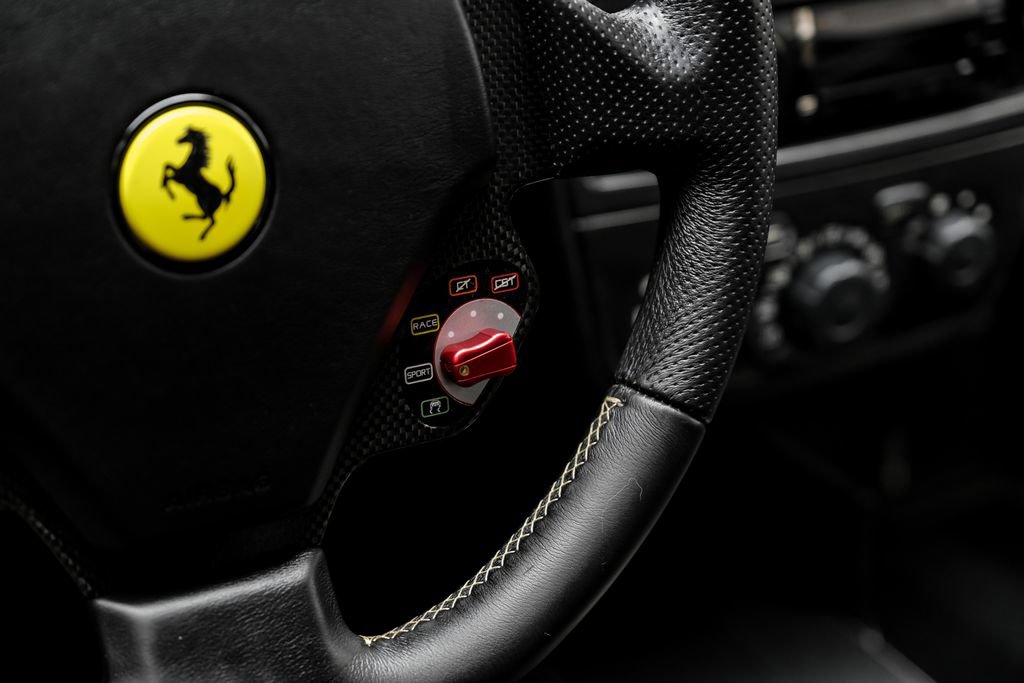 Used 2009 Ferrari F430 Scuderia RWD image 18