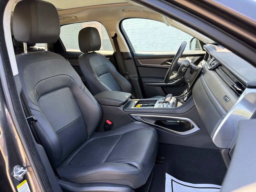 Used 2021 Jaguar F-PACE AWD/4WD image 13