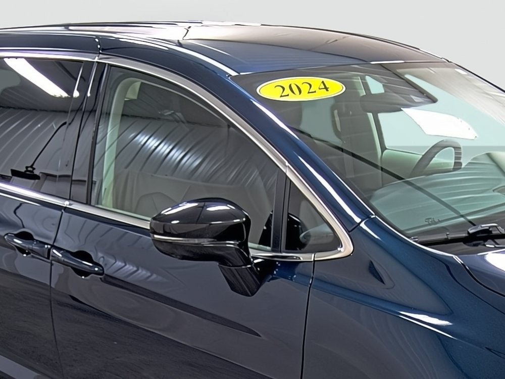 Used 2024 Chrysler Pacifica Touring-L FWD image 15
