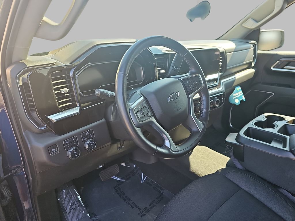 Used 2022 Chevrolet Silverado 1500 RST AWD/4WD image 19