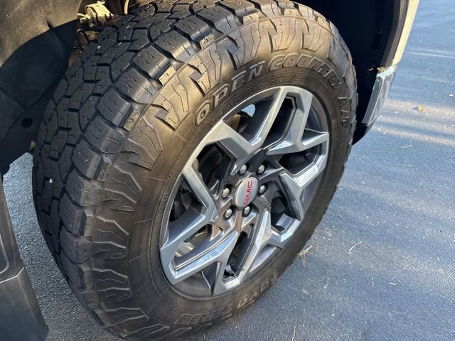 Used 2023 GMC Sierra 1500 SLT image 33