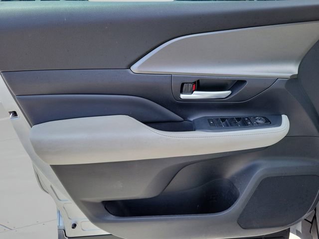 Used 2025 Toyota Grand Highlander FWD image 27