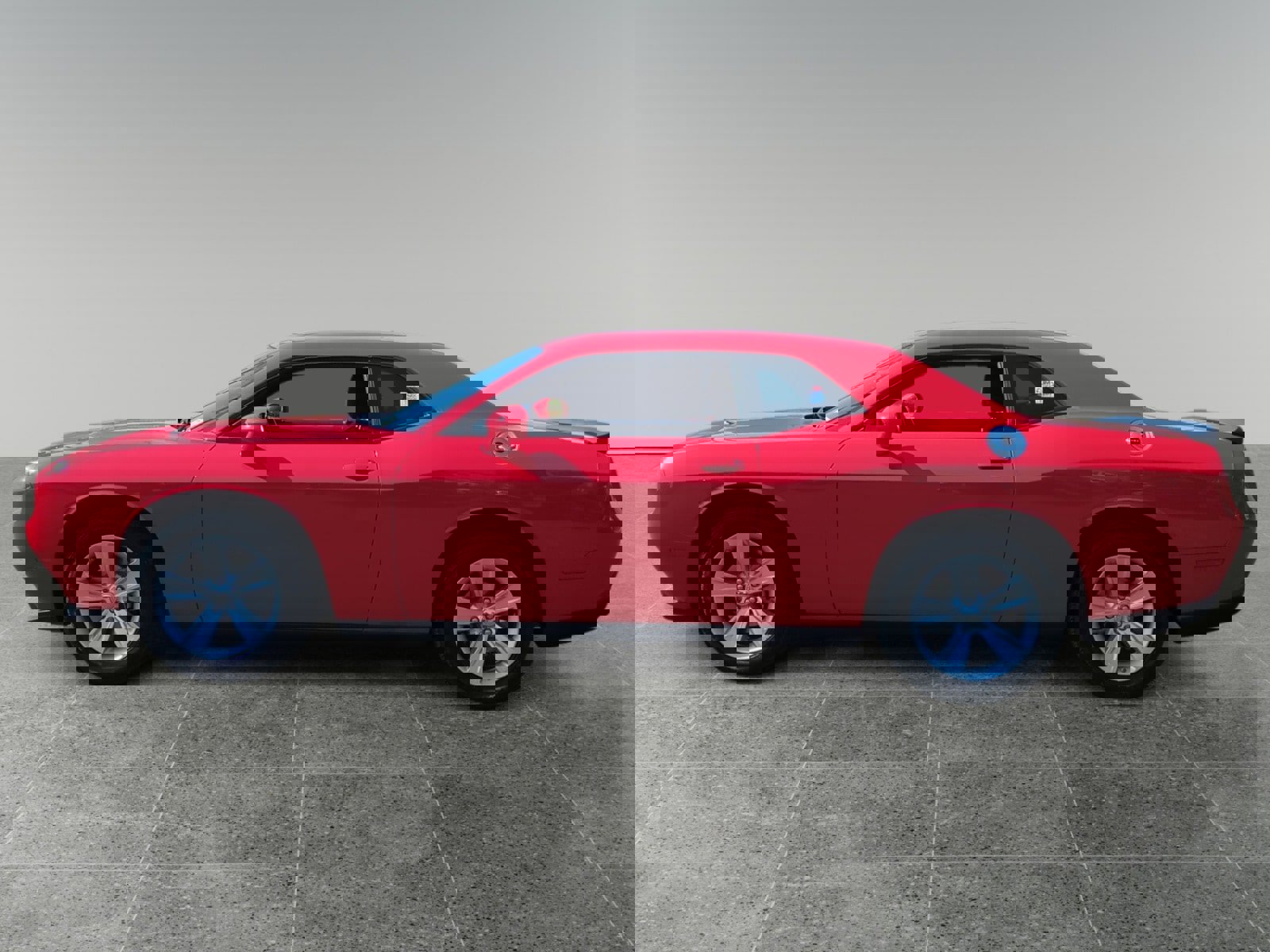 Used 2023 Dodge Challenger SXT image 2