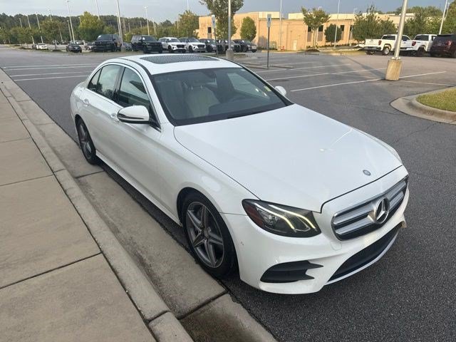 Used 2017 Mercedes-Benz E 300 image 4