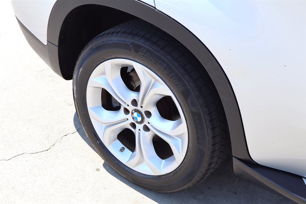 Used 2013 BMW X5 xDrive50i image 14