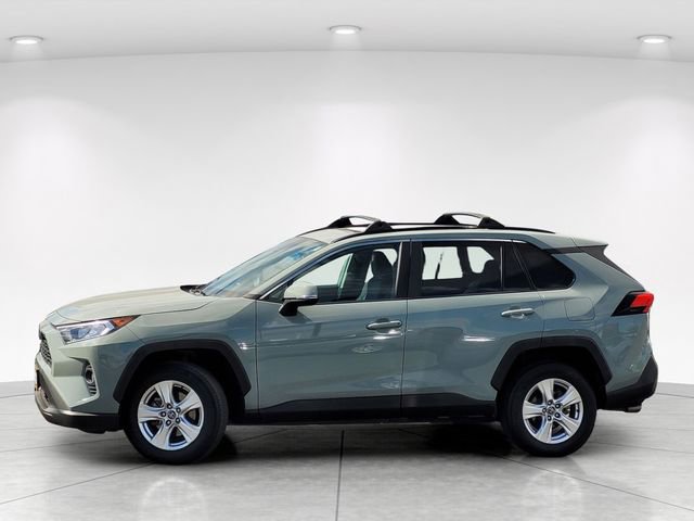 Used 2021 Toyota RAV4 XLE w/ Convenience Package image 7