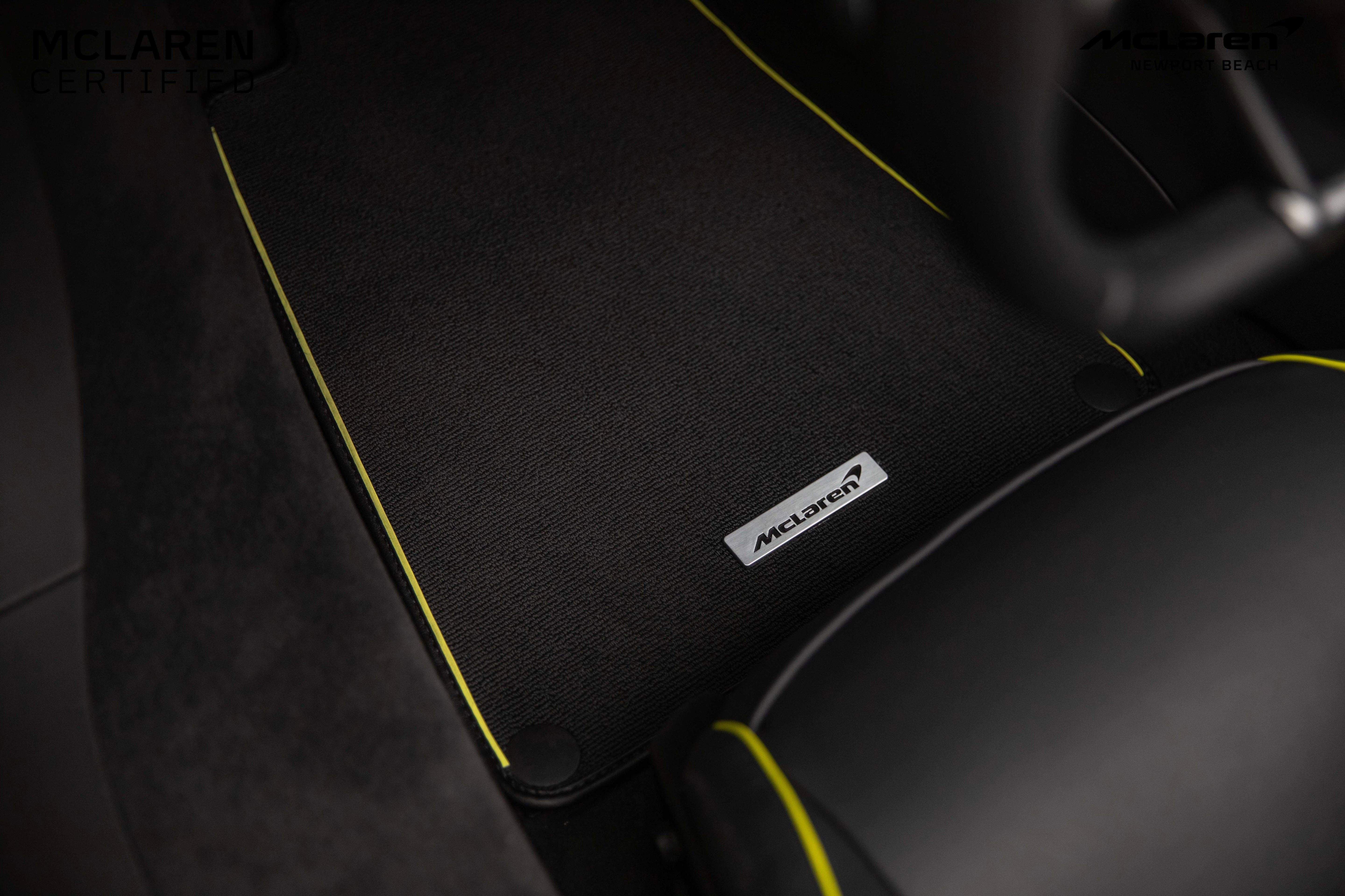 Used 2025 McLaren Artura Spider image 25