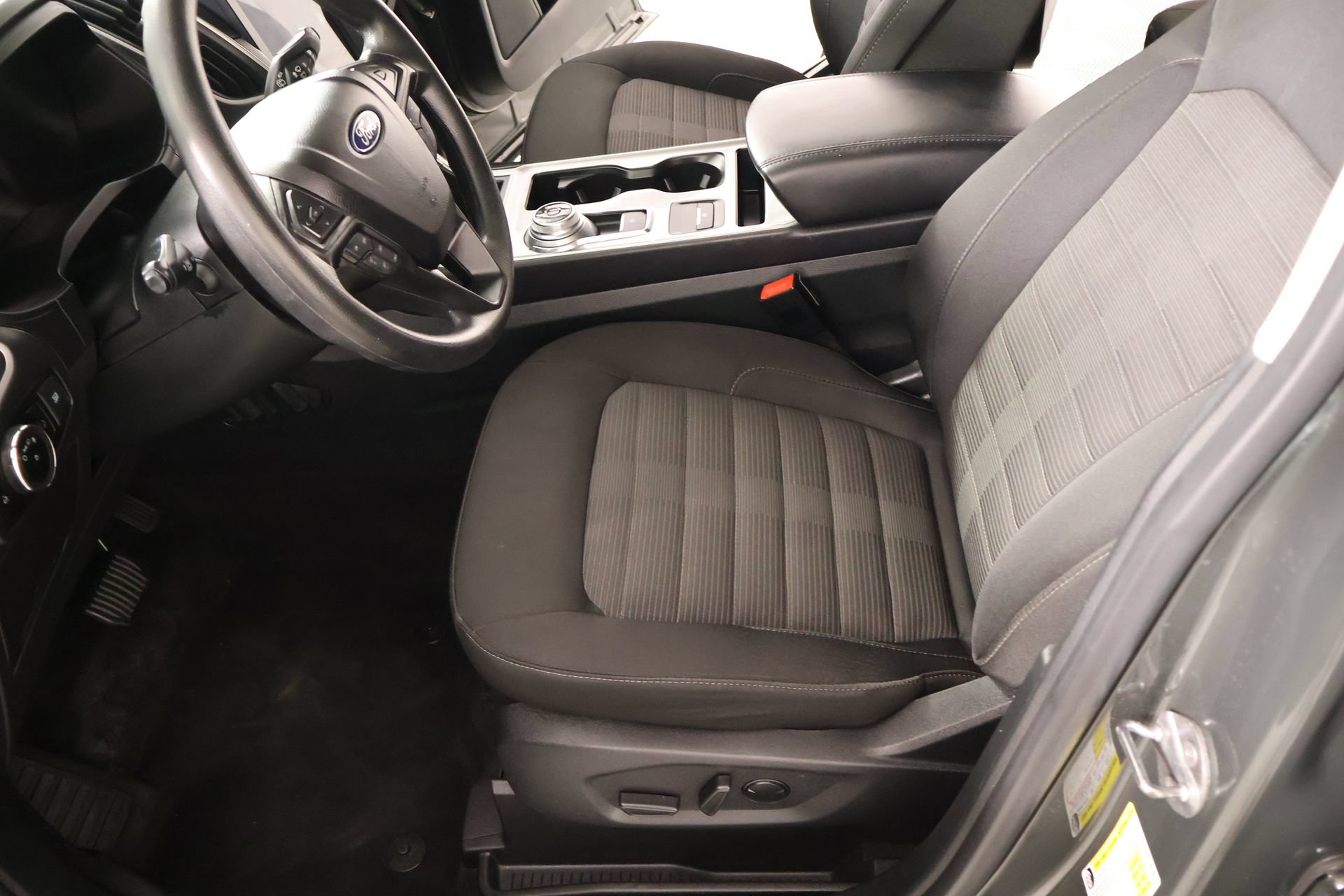 Used 2023 Ford Edge SEL AWD/4WD image 11