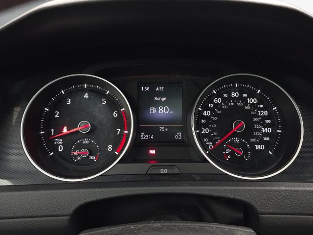 Used 2015 Volkswagen GTI SE FWD image 19