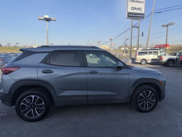 Used 2025 Chevrolet TrailBlazer LT image 9