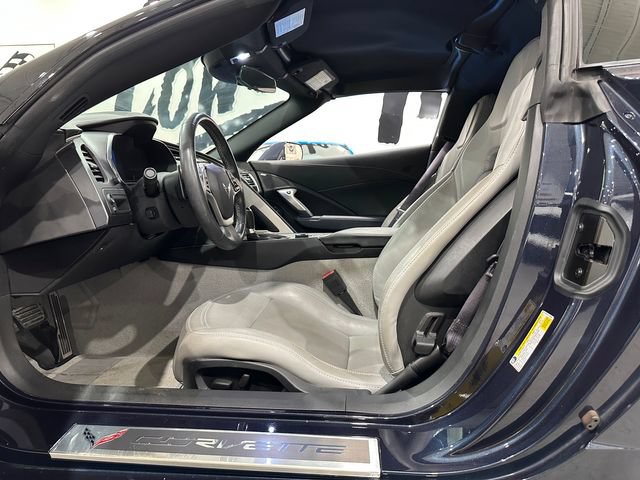 Used 2015 Chevrolet Corvette Stingray Coupe RWD image 9