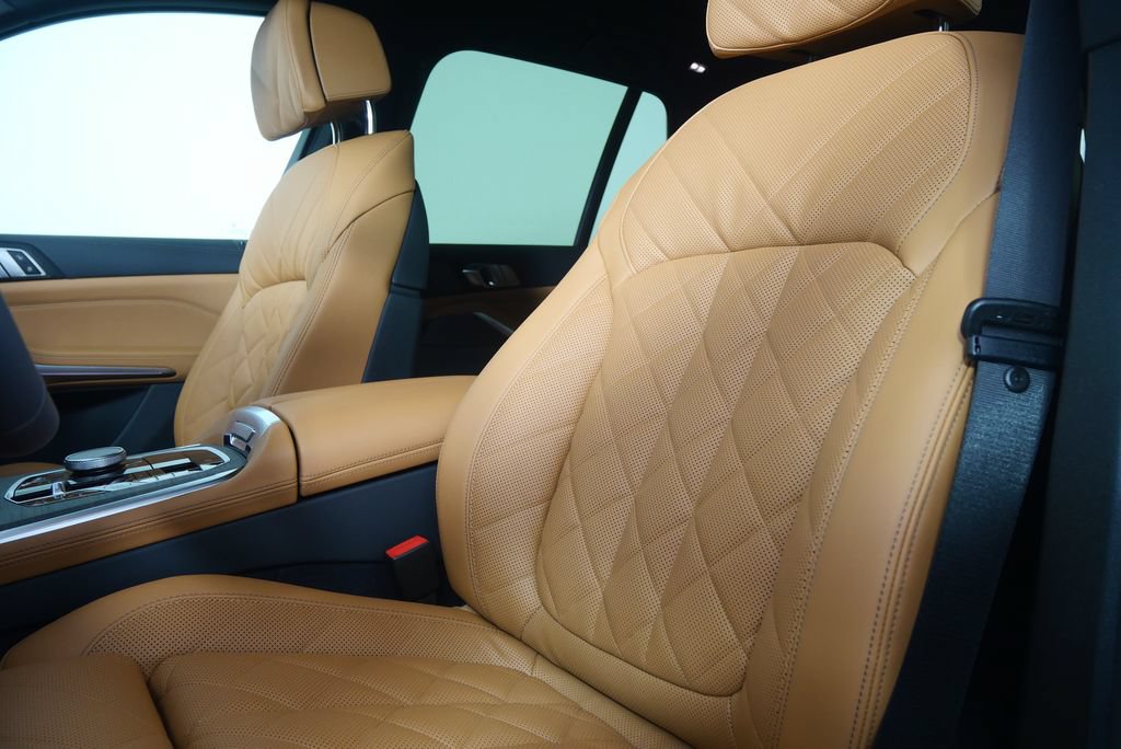 Used 2026 BMW X5 sDrive40i w/ M Sport Package RWD image 11