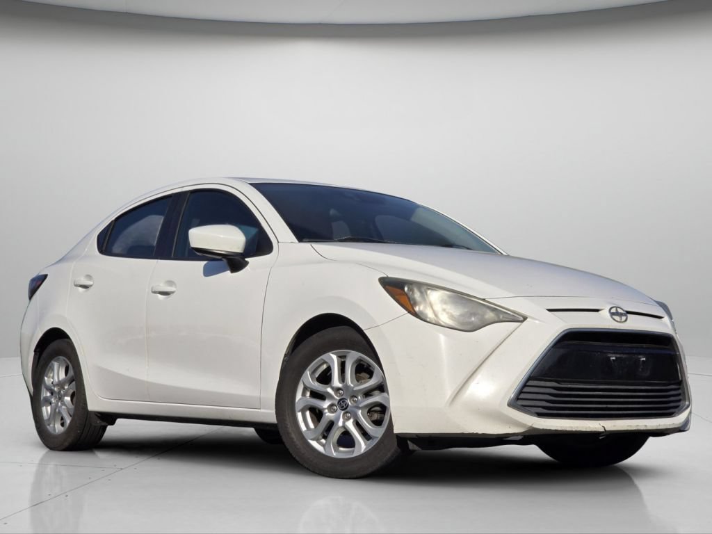 Used 2016 Scion iA FWD image 2