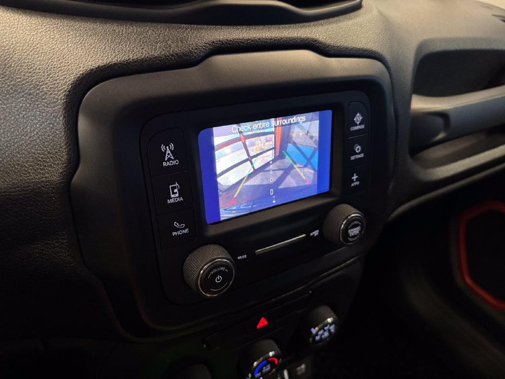 Used 2020 Jeep Renegade Sport AWD/4WD image 13