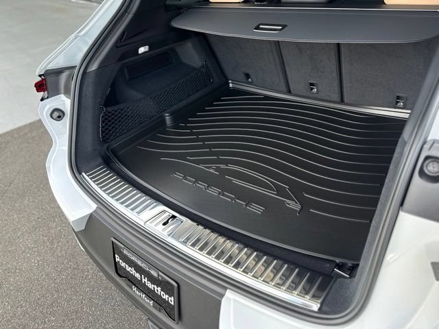 New 2026 Porsche Cayenne AWD/4WD image 31
