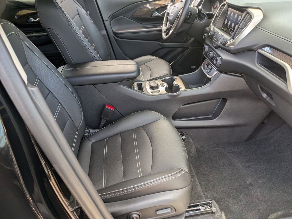 Used 2022 GMC Terrain Denali image 26