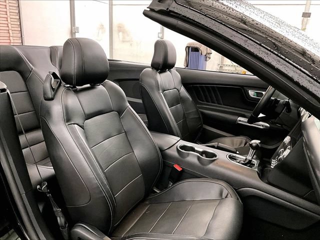Certified 2020 Ford Mustang Premium RWD image 7