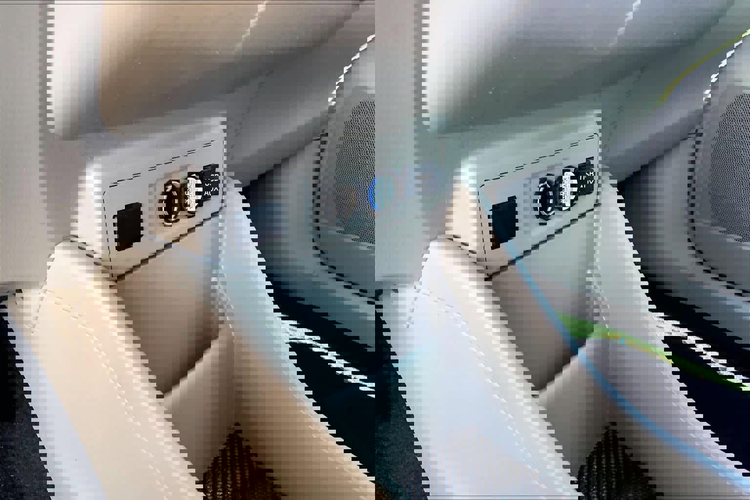 Used 2012 Toyota Prius V Three FWD image 33