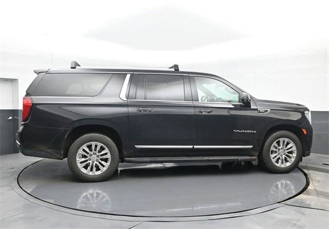 Used 2021 GMC Yukon XL SLT w/ SLT Luxury Plus Package image 15