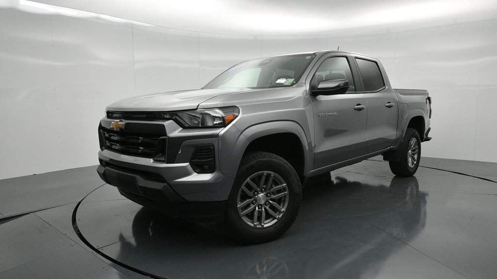 Used 2024 Chevrolet Colorado LT w/ LT Convenience Package RWD image 9