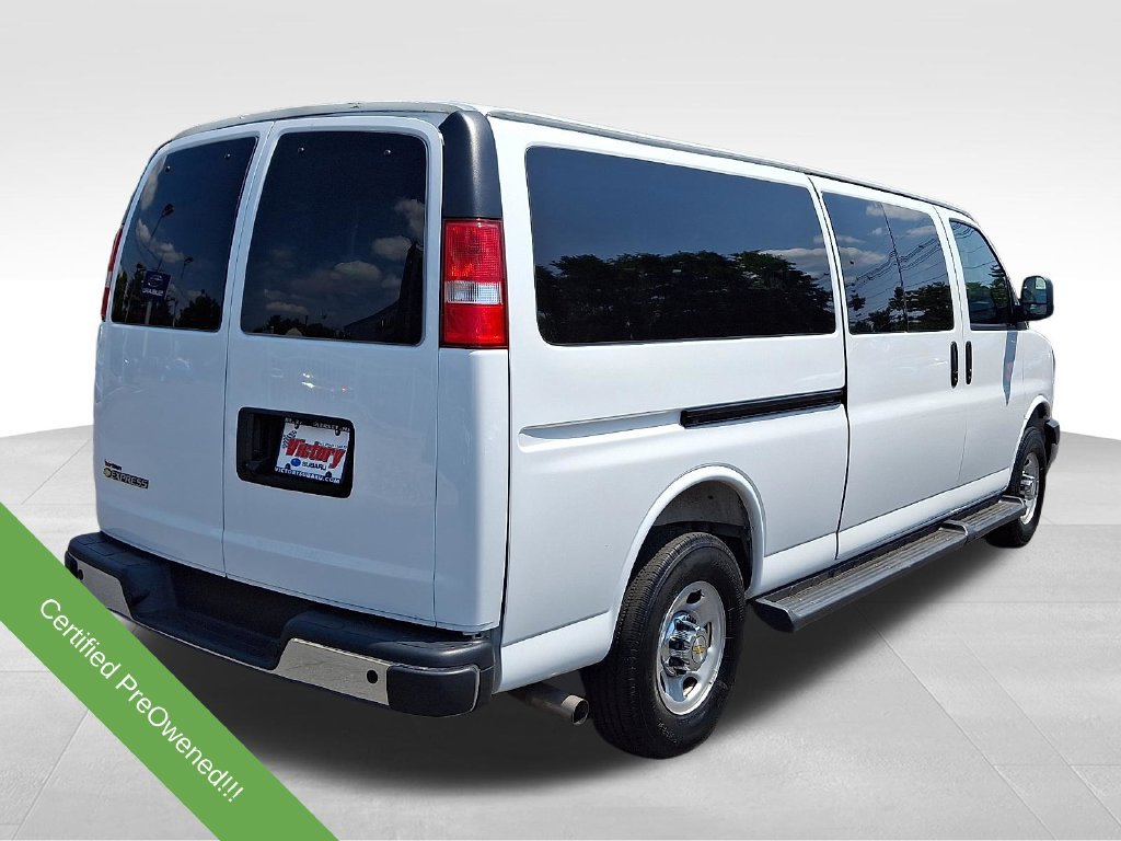 Used 2025 Chevrolet Express 3500 LT w/ LT Preferred Equipment Group RWD image 7