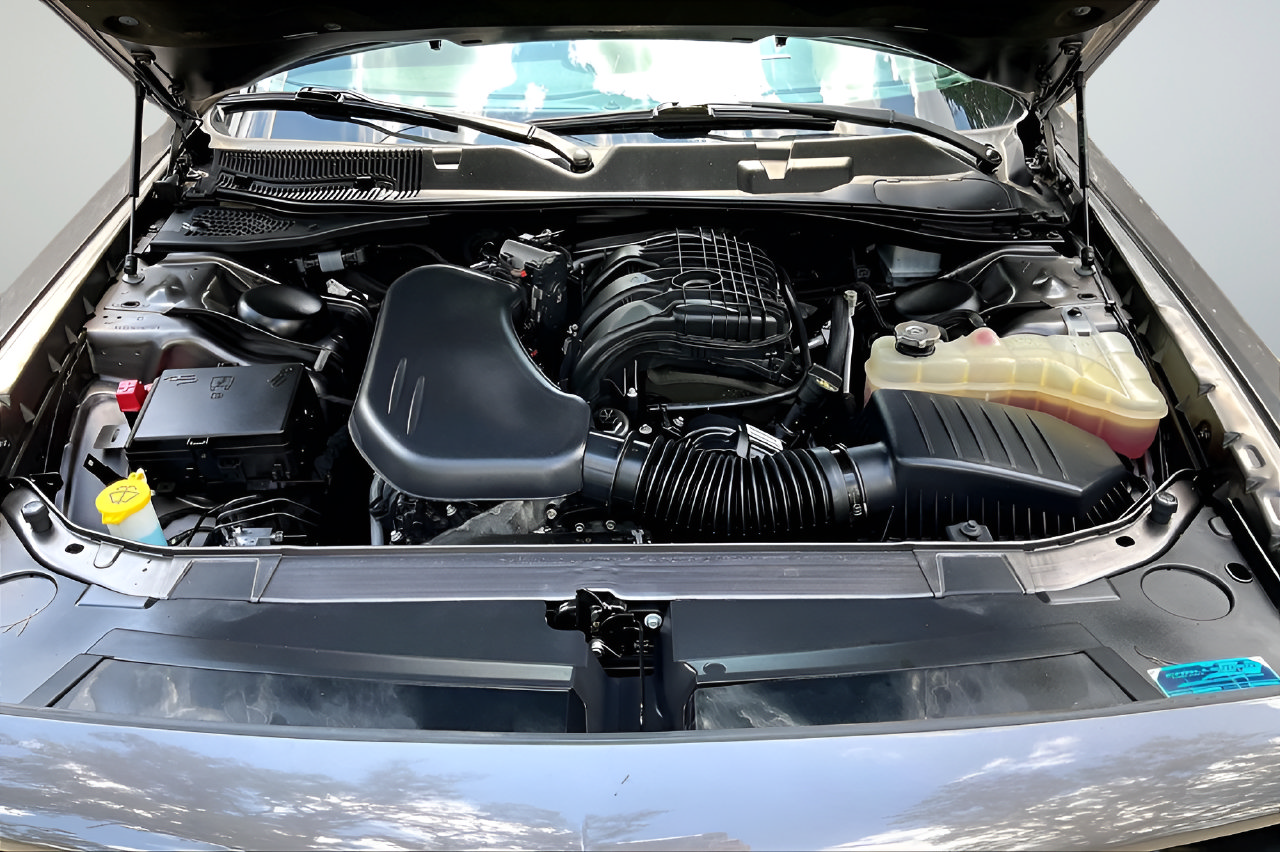 Used 2023 Dodge Challenger SXT RWD image 24